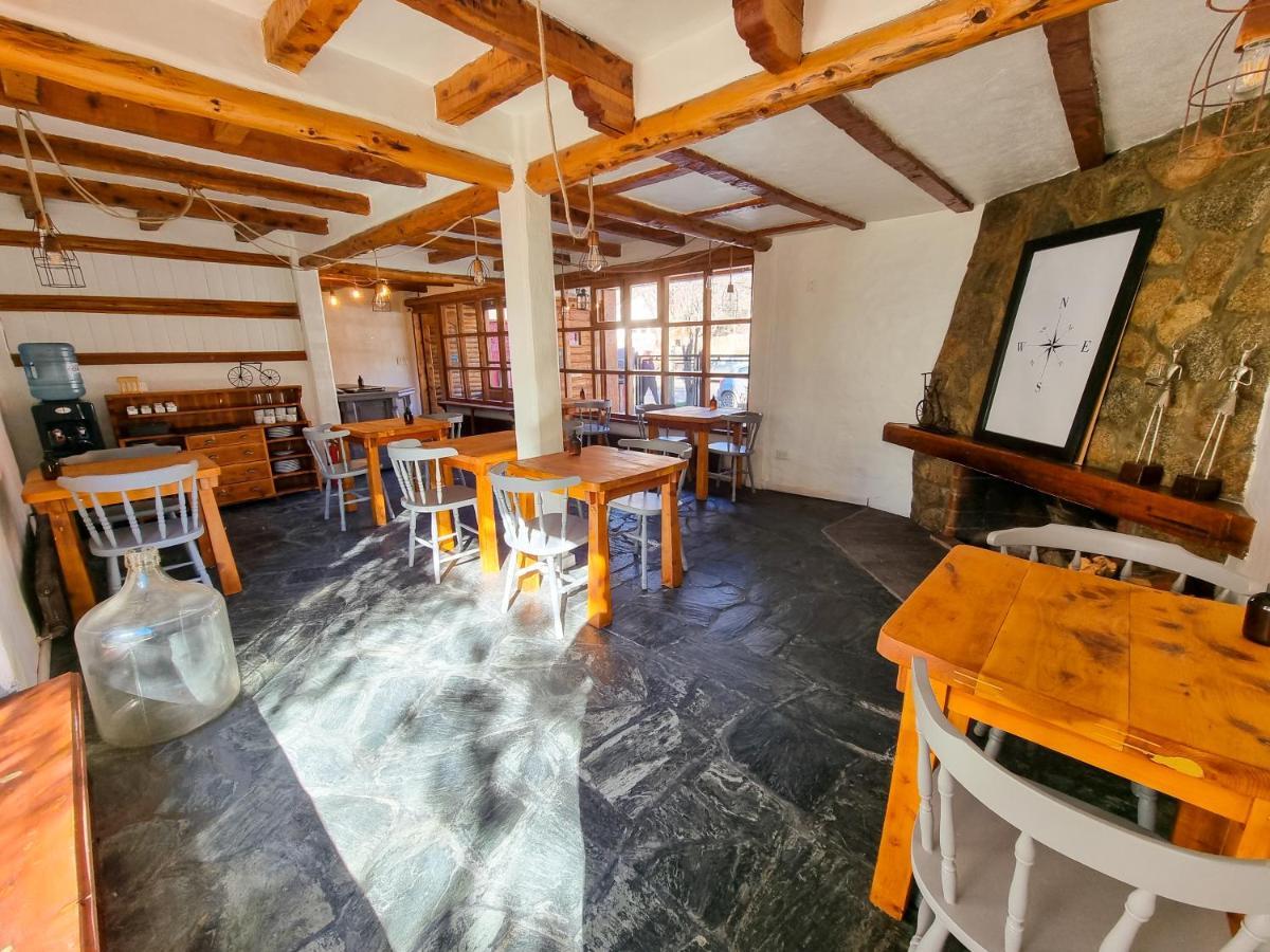 Hosteria Las Lucarnas San Martín de los Andes Exterior foto